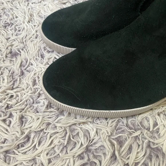 Sorel Black Out N About Suede Slip-On Wedge Boots Size 8.5 - Picture 7 of 9